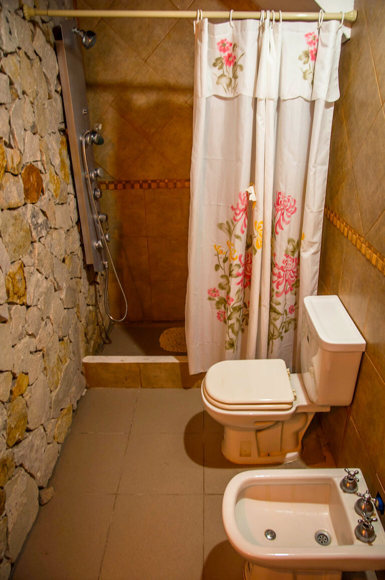 Duplex 4: baño con ducha