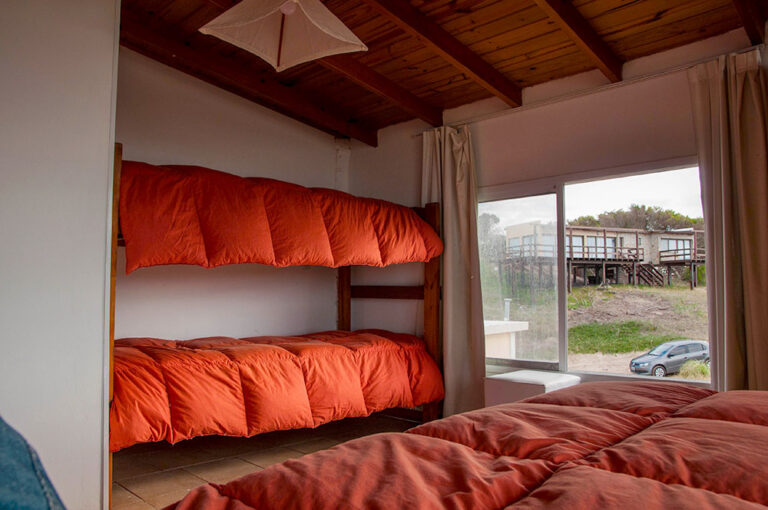 Duplex 3: habitación con cucheta y cama simple