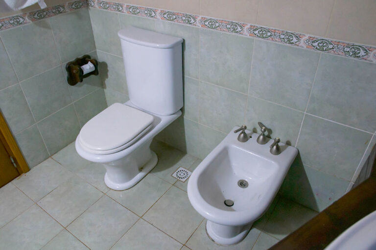 Sol F y H: baño