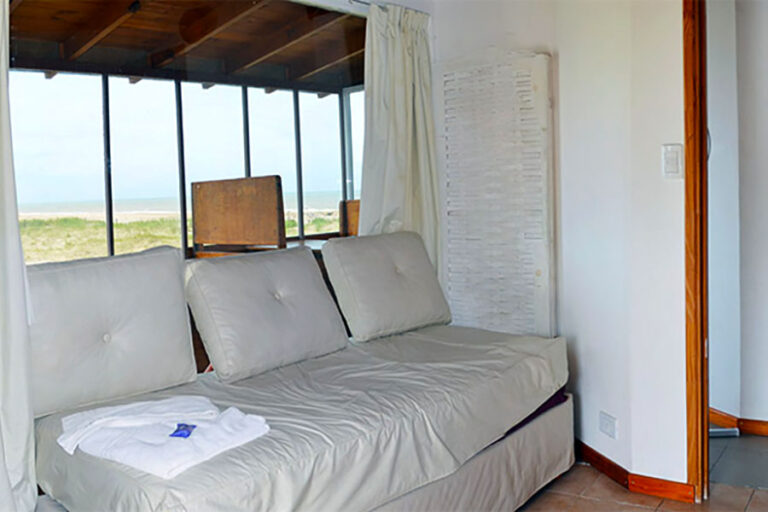 Duplex 3: futón matrimonial con vista al mar